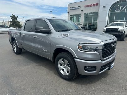 New 2025 RAM 1500 4x4 Crew Cab
