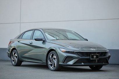 New 2025 Hyundai Elantra SEL