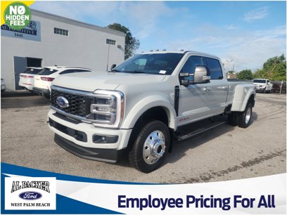New 2025 Ford F450 Platinum w/ FX4 Off-Road Package