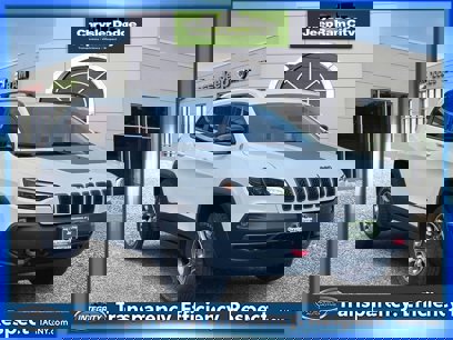 Used 2022 Jeep Cherokee Trailhawk