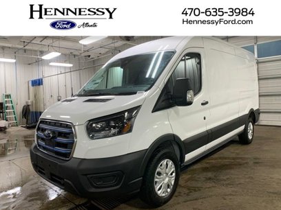 New 2025 Ford E-Transit 148 Medium Roof w/ Load Area Protection Package