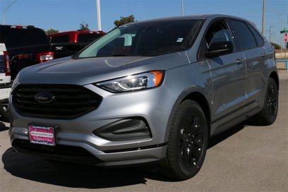 New 2024 Ford Edge SE w/ Black Appearance Package
