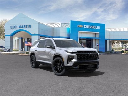 New 2025 Chevrolet Traverse RS w/ LPO, Floor Liner Package