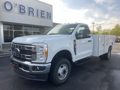 New 2025 Ford F350 XL w/ XL Chrome Package