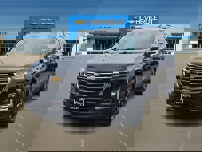 Used 2022 Chevrolet Traverse LT