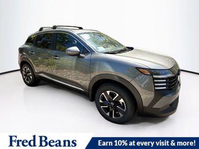 New 2025 Nissan Kicks SV w/ SV Premium Package