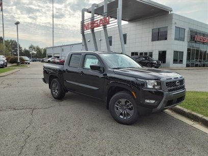 New 2025 Nissan Frontier SV w/ SV Convenience Package