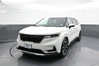 Certified 2024 Kia Carnival EX