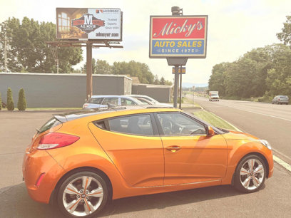 Used 2016 Hyundai Veloster w/ Option Group 02