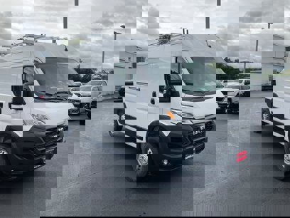 New 2024 RAM ProMaster 3500 w/ Convenience Group
