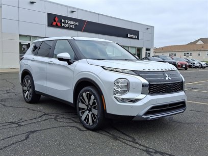 New 2025 Mitsubishi Outlander SE