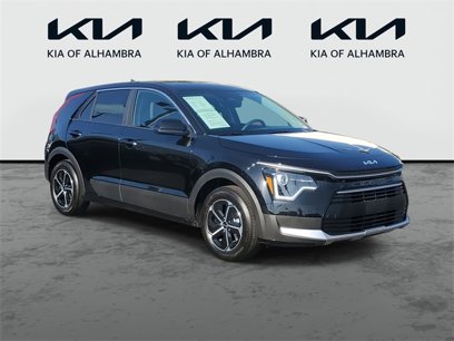 Certified 2025 Kia Niro LX