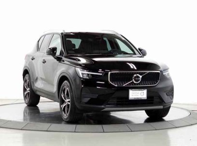 Used 2023 Volvo XC40 B5 Core w/ Convenience Package