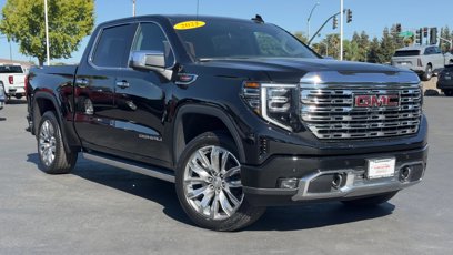 New 2025 GMC Sierra 1500 Denali w/ Denali Reserve Package