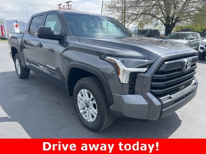New 2025 Toyota Tundra SR5 w/ SR5 Convenience Package