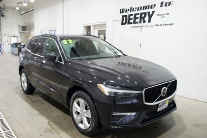 Used 2022 Volvo XC60 B5 Momentum