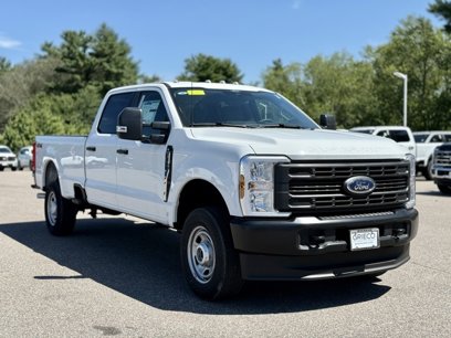 New 2025 Ford F350 XL w/ Snow Plow/Camper Package
