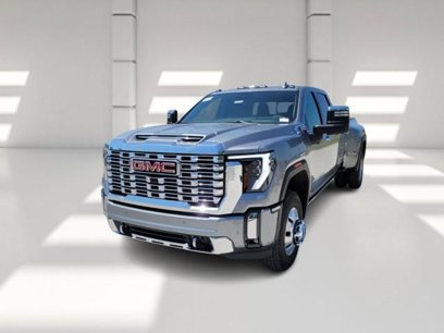 New 2025 GMC Sierra 3500 Denali w/ Denali Reserve Package