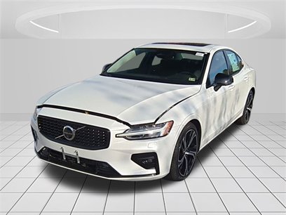 New 2024 Volvo S60 B5 Ultimate w/ Climate Package