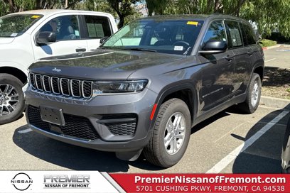 Used 2023 Jeep Grand Cherokee Laredo