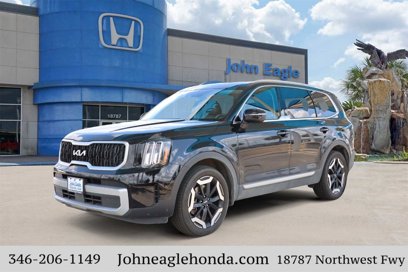 Used 2023 Kia Telluride EX w/ EX Captain's Chair Package
