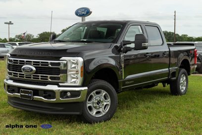 New 2025 Ford F250 XLT w/ FX4 Off-Road Package