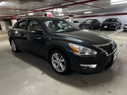 Used 2014 Nissan Altima 2.5 SV w/ Convenience Package