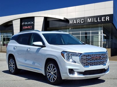 Used 2024 GMC Terrain Denali w/ Denali Premium Package