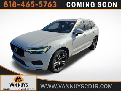 Used 2019 Volvo XC60 T5 Momentum w/ Premium Package