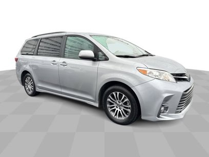 Used 2018 Toyota Sienna XLE