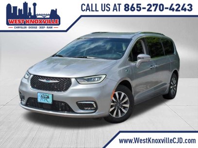 Used 2021 Chrysler Pacifica Touring-L