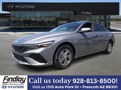 New 2025 Hyundai Elantra SE