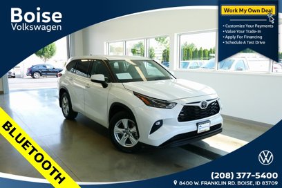 Used 2022 Toyota Highlander LE