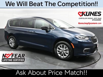 New 2025 Chrysler Pacifica Select