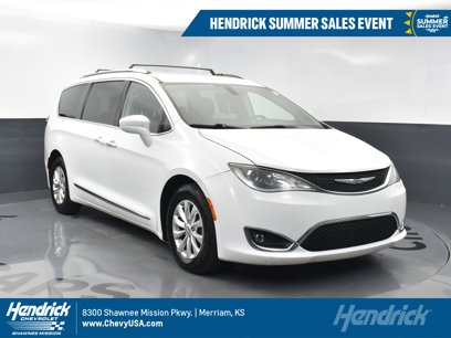 Used 2018 Chrysler Pacifica Touring-L