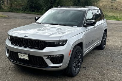 New 2023 Jeep Grand Cherokee Summit