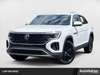 Certified 2024 Volkswagen Atlas Cross Sport SE w/ Black Wheel Package