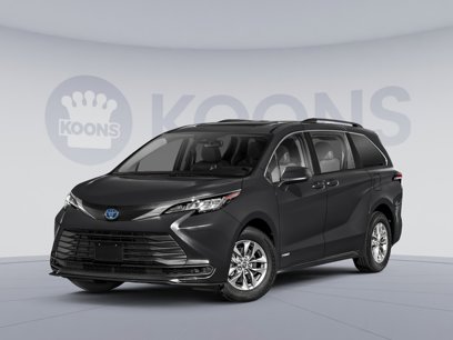 New 2025 Toyota Sienna LE