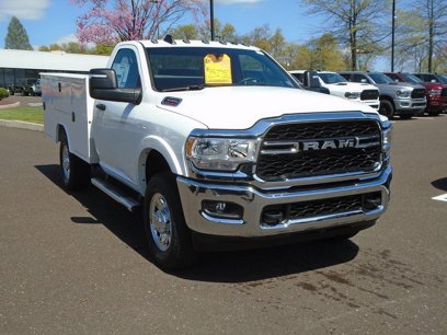 New 2024 RAM 3500 Tradesman