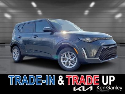 New 2025 Kia Soul LX