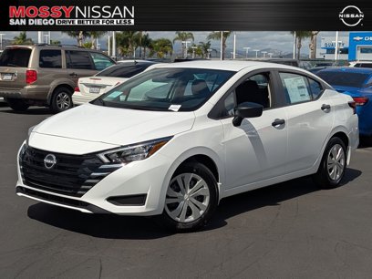 New 2025 Nissan Versa S w/ Trunk Package
