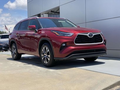 Used 2023 Toyota Highlander XLE