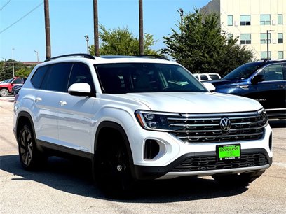Certified 2025 Volkswagen Atlas SE