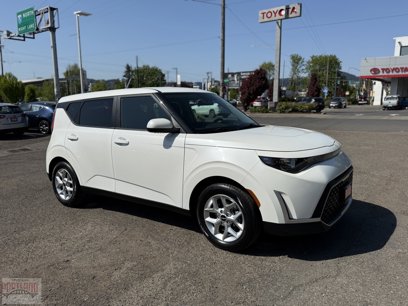 Used 2023 Kia Soul LX w/ Option Group 015