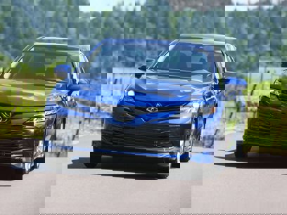 Used 2019 Toyota Camry SE