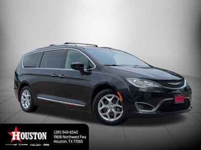 Used 2018 Chrysler Pacifica Touring-L Plus w/ Tire & Wheel Group
