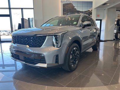 New 2025 Kia Sorento S