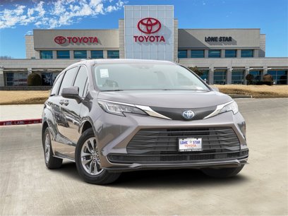 Used 2021 Toyota Sienna LE