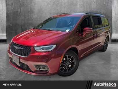 Used 2021 Chrysler Pacifica Touring w/ S Appearance Package