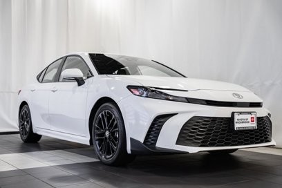 Used 2025 Toyota Camry SE